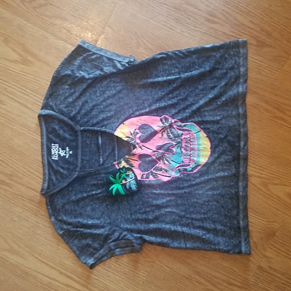 Cute tropical skull crop top